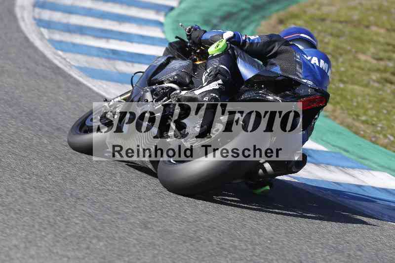 /Archiv-2024/02 29.01.-02.02.2024 Moto Center Thun Jerez/Gruppe rot-red/backside